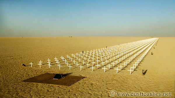 Burning Man 2006 WHAT REMAINS by Chris Meyers crosses of death thousends of crosses of American Soldtiers