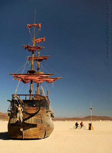 La Contessa by Simon Cheffi art boat mutant vehicle Pirate burning man ship party boat